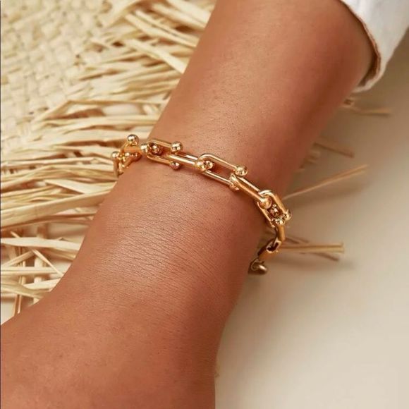 Jewelry - Gold 3/$30 Linked Chain Bracelet